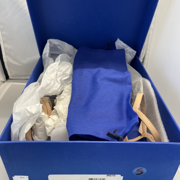 BNIB Staurt Weitzman Adodrn Star 105 Classic Pump size 6 Tan - Picture 3 of 12